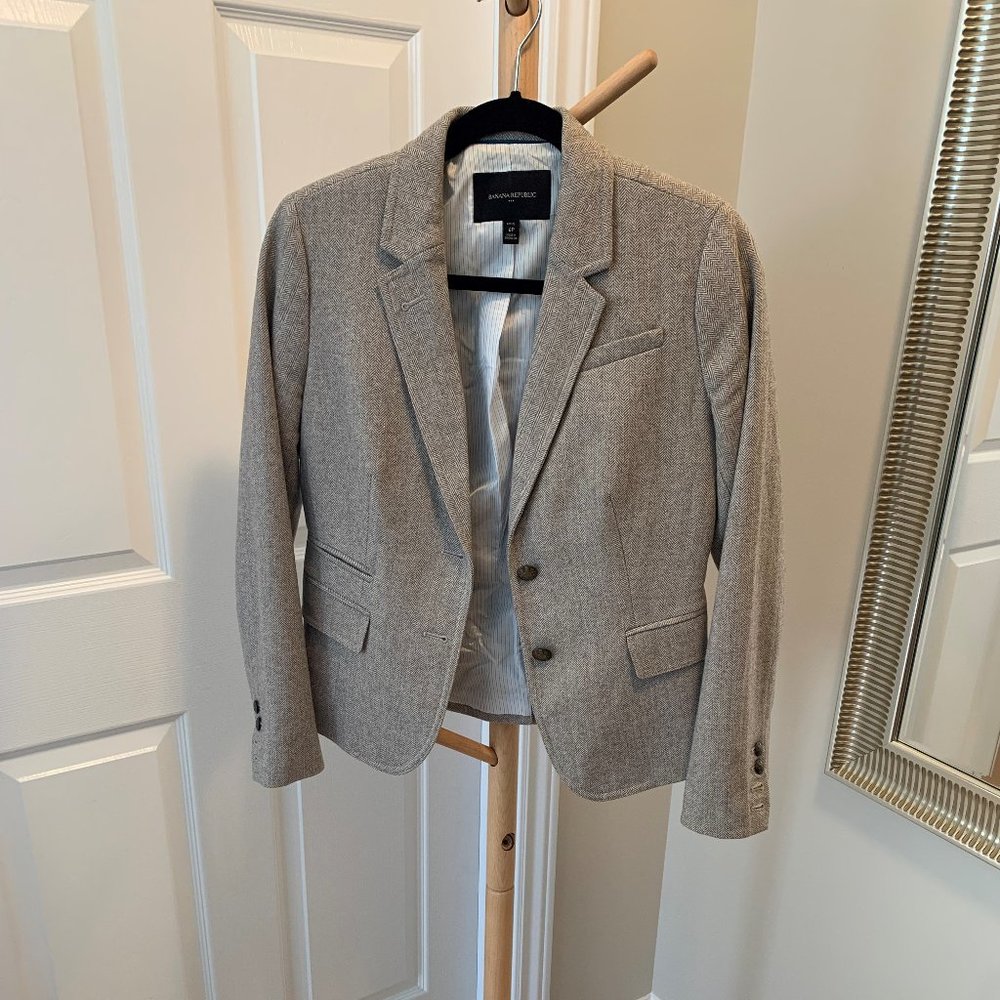 Blazer - Picture 5 of 5